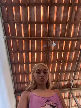 loirinhaaa online show from 04.17.26