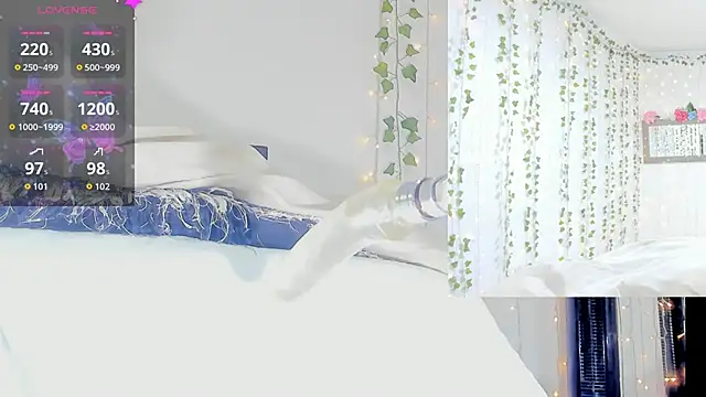 Ashley  Jones   online show from 03.26.26