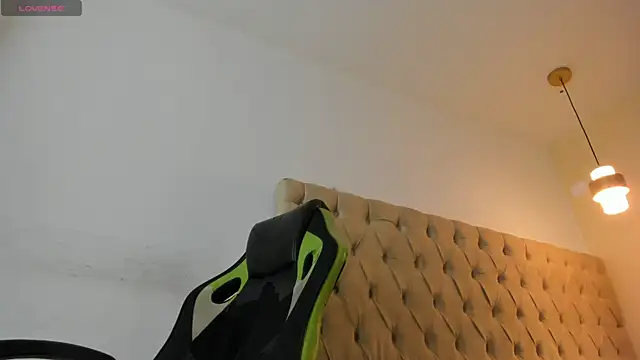 Snapshot of Dakota_x18 chatting on 09.26.25 Dakota x18 online show from 09.26.25