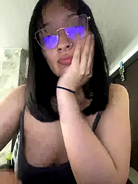 Scarlett Millerw online show from 11.14.25