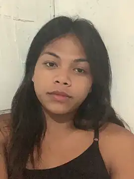 kynthy bitchy online show from 10.27.25