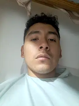 Snapshot of latinbigcock1_ chatting on 09.17.25 latinbigcock1 online show from 09.17.25