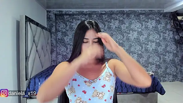 Daniela x19 online show from 07.18.26