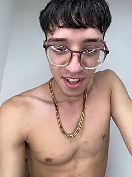 Snapshot of arthurdavies chatting on 11.26.25 arthurdavies online show from 11.26.25