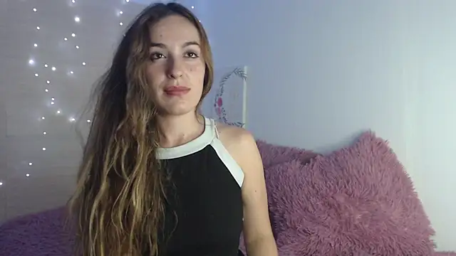 Snapshot of kat_desiree chatting on 09.20.25 kat desiree online show from 09.20.25