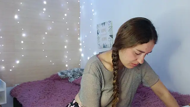 Snapshot of kat_desiree chatting on 12.22.25 kat desiree online show from 12.22.25