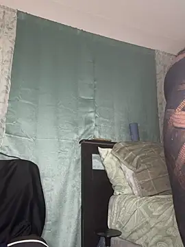 Snapshot of foreigntitts_ chatting on 02.24.26 foreigntitts online show from 02.24.26