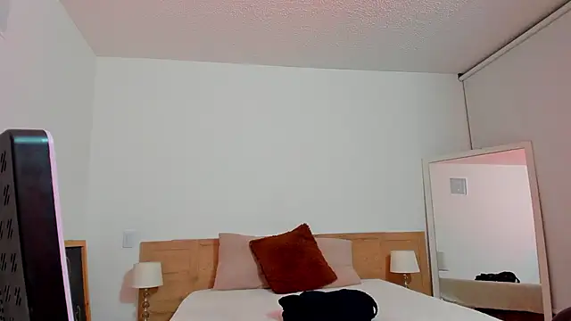 Snapshot of Scarleett_Moon chatting on 11.08.25 Scarleett Moon online show from 11.08.25