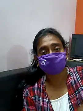 honeyqueen143 online show from 11.26.25