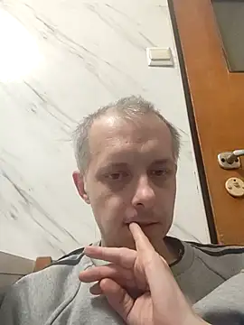 szajbusek41 online show from 01.12.26