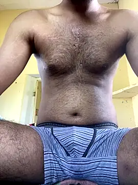 Snapshot of yourcontrol1 chatting on 09.22.25 yourcontrol1 online show from 09.22.25