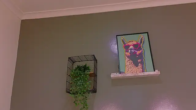 KeendraFox  online show from 10.17.25