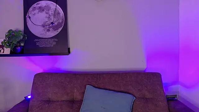 KeendraFox  online show from 04.17.26