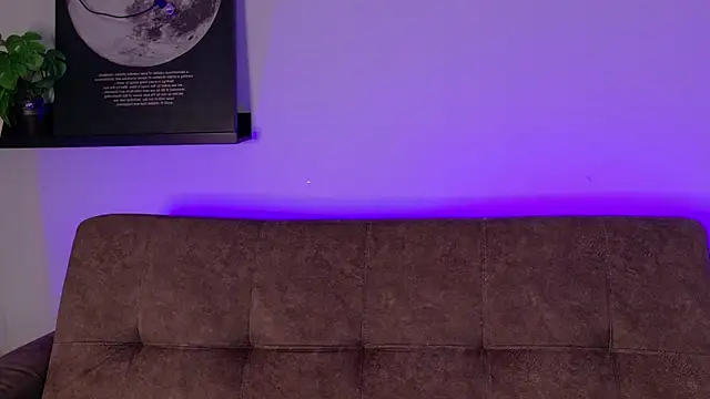 KeendraFox  online show from 04.18.26