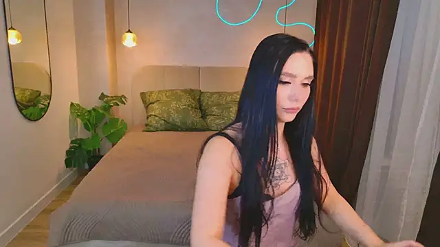 Snapshot of B_Monica_ chatting on 10.19.25 B Monica online show from 10.19.25