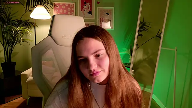 Evii Stich online show from 09.28.25