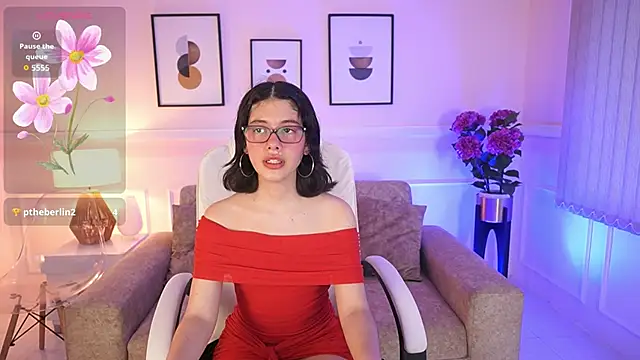 Snapshot of BillieBrownn chatting on 09.26.25 BillieBrownn online show from 09.26.25