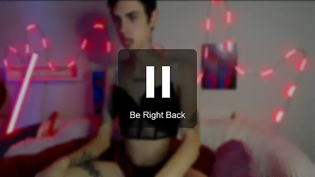 Snapshot of AlexNaughty14 chatting on 09.26.25 AlexNaughty14 online show from 09.26.25