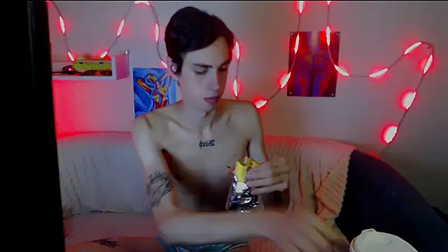 Snapshot of AlexNaughty14 chatting on 10.08.25 AlexNaughty14 online show from 10.08.25