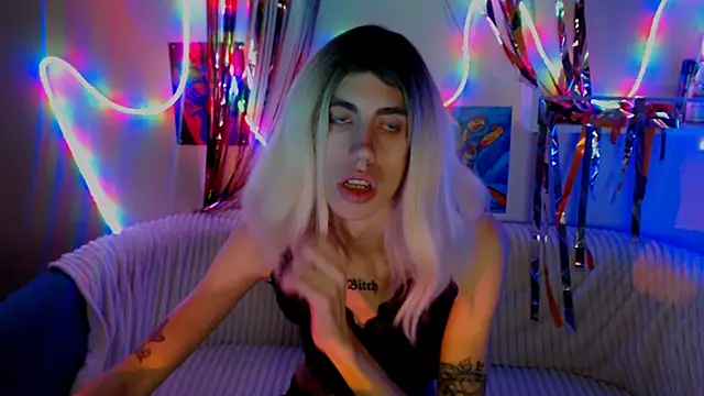 Snapshot of AlexNaughty14 chatting on 11.02.25 AlexNaughty14 online show from 11.02.25