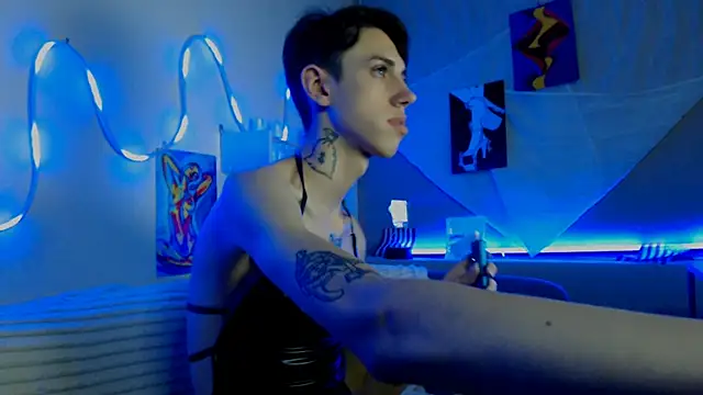 Snapshot of AlexNaughty14 chatting on 12.02.25 AlexNaughty14 online show from 12.02.25