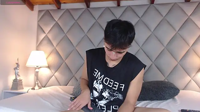 Snapshot of Clement_Reyes chatting on 10.04.25 Clement Reyes online show from 10.04.25