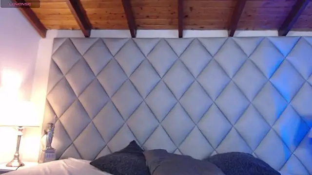 Snapshot of Clement_Reyes chatting on 10.28.25 Clement Reyes online show from 10.28.25