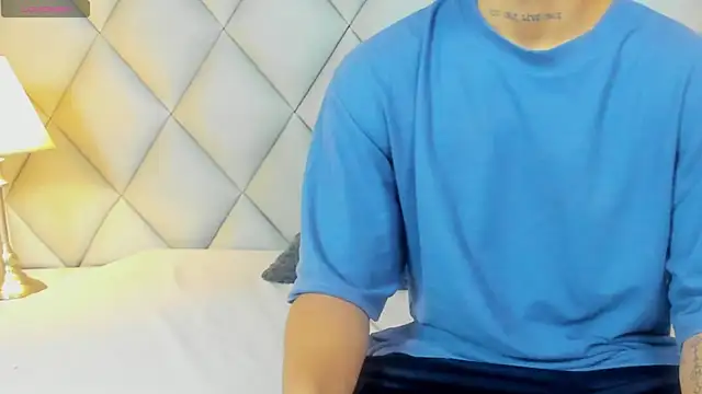 Snapshot of Clement_Reyes chatting on 11.26.25 Clement Reyes online show from 11.26.25