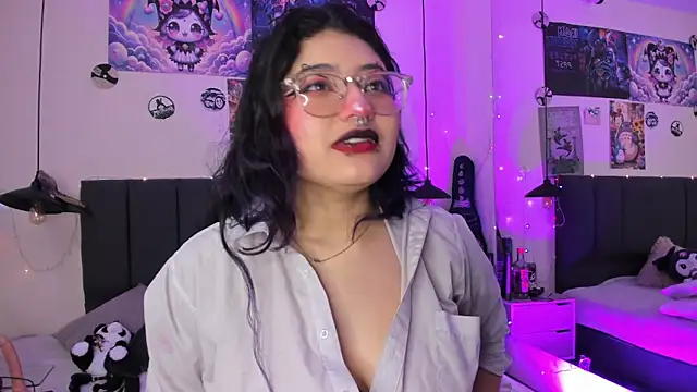 SabrinaV  online show from 04.16.26