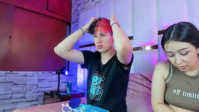 Snapshot of ANLLELOAndANGELA chatting on 11.13.25 ANLLELOAndANGELA online show from 11.13.25