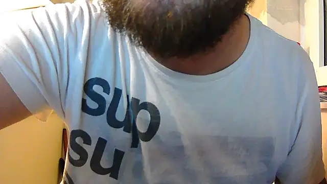 Snapshot of BiologicCargo752 chatting on 11.11.25 BiologicCargo752 online show from 11.11.25