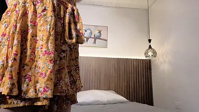 Snapshot of afrodita_aares chatting on 06.25.26 afrodita aares online show from 06.25.26
