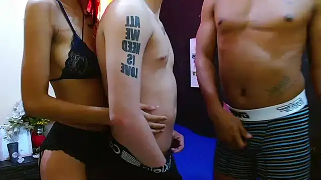 Snapshot of SSEXYY_BITCHH chatting on 10.08.25 SSEXYY BITCHH online show from 10.08.25