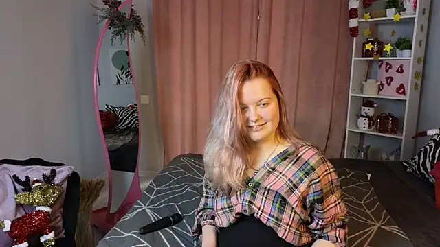 RoseThomas  online show from 12.15.25