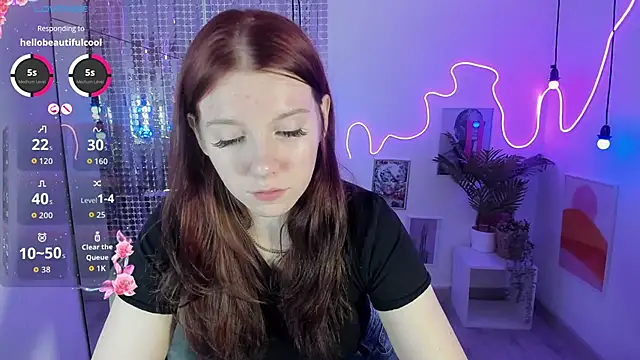 Layla Glam online show from 10.20.25