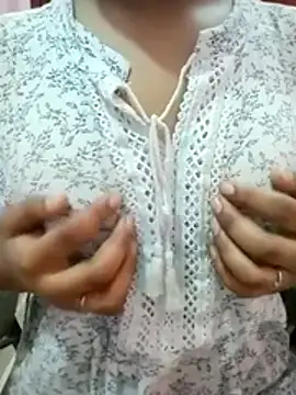 pari rani7 online show from 10.22.25