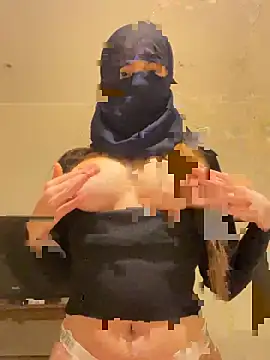 lilita9 online show from 12.15.25