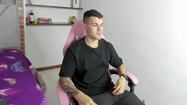 BooyHott  online show from 12.05.25