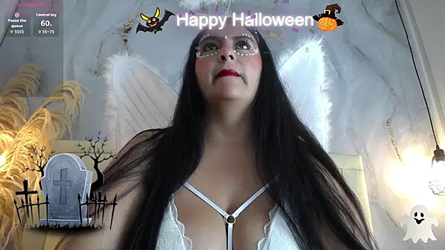 Snapshot of Samy_moore14 chatting on 10.31.25 Samy moore14 online show from 10.31.25