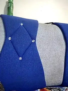 Snapshot of sweetqueen143 chatting on 11.13.25 sweetqueen143 online show from 11.13.25