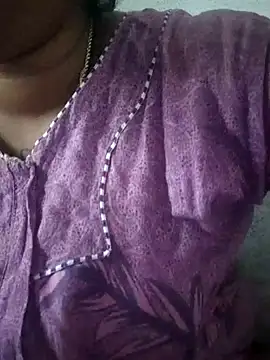 sweetqueen143 online show from 12.17.25