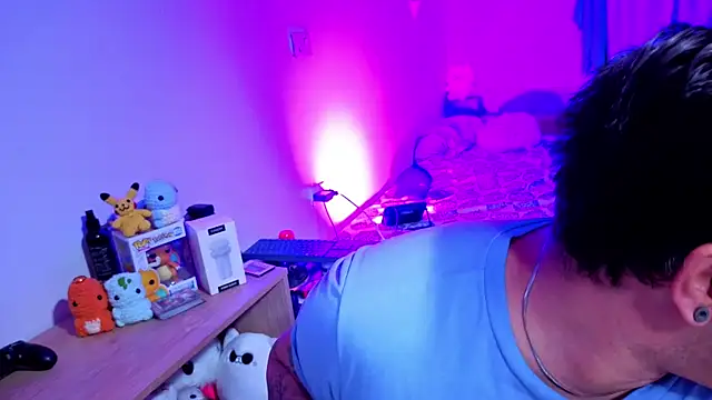 Snapshot of ryden_01 chatting on 09.25.25 ryden 01 online show from 09.25.25