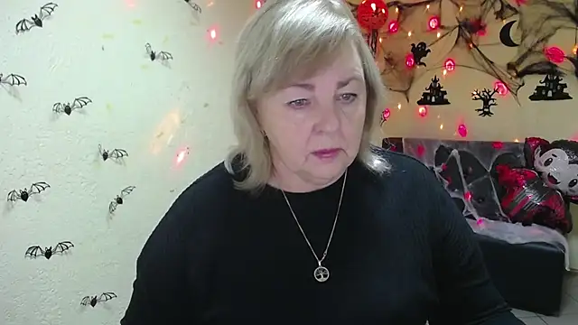 MilenaWedxy online show from 10.26.25