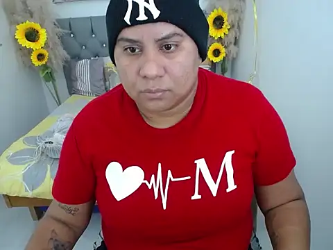 hotlesby valery online show from 10.29.25