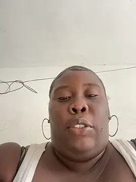 Snapshot of CarolinaGomez_ chatting on 11.18.25 CarolinaGomez online show from 11.18.25