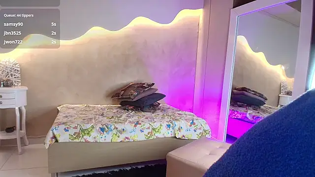 SaraGuzmann online show from 01.10.26