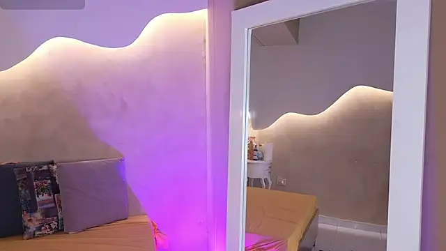 SaraGuzmann online show from 01.14.26