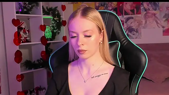 MiaGraces online show from 12.20.25