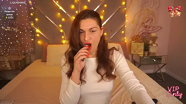 EllaGoldenn online show from 01.13.26