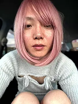 Snapshot of takusaki223 chatting on 11.21.25 takusaki223 online show from 11.21.25